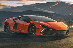 Lamborghini Revuelto