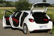 Opel Astra 18 180x120