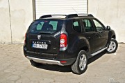 4dacia Duster 1.5dci Laureate 4x4 Vs Ssangyong Korando 2.0e Xdi200 At 4wd Sapphire 180x120