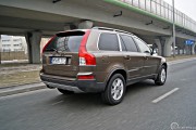 9bmw X5 Xdrive 30d Vs Volvo Xc90 D5 Executive 180x120