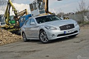 6infiniti M35h Gt Premium 180x120