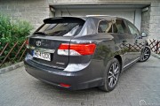 10toyota Avensis Wagon 1.8multidrive S Sol Fl 180x120