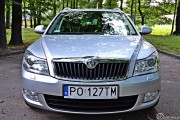 2skoda Octavia Combi 1.8tsi Dsg Elegance 180x120