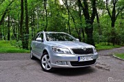 6skoda Octavia Combi 1.8tsi Dsg Elegance 180x120