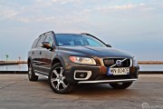 8volvo Xc70 D5 Awd Summum 180x120