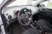 13chevrolet Aveo 4d 1.4 Ltz 180x120