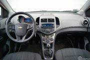 14chevrolet Aveo 4d 1.4 Ltz 180x120