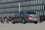 8skoda Superb 2.0tdi Laurin Klement 180x120