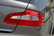 9skoda Superb 2.0tdi Laurin Klement 180x120