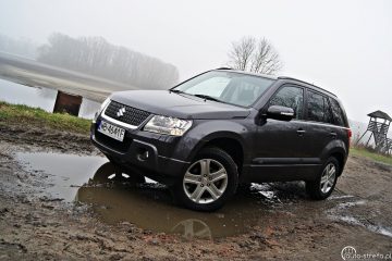 1suzuki grand vitara 2.4 elegance