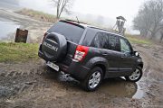 4suzuki Grand Vitara 2.4 Elegance 180x120