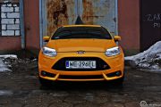 23ford Focus St 180x120