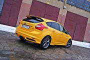 9ford Focus St 180x120