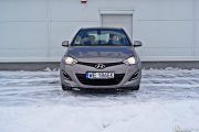 2hyundai I20 5d1.2 Comfort Vs Peugeot 208 1.2vti Allure 180x120