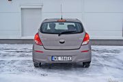 5hyundai I20 5d1.2 Comfort Vs Peugeot 208 1.2vti Allure 180x120