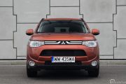 2mitsubishi Outlander 2.2did Intense Plus Vs Honda Crv 2.2idtec Executive Navi 180x120