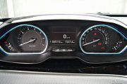 15peugeot 2008 1.2vti Allure 180x120