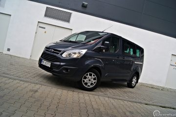 1ford tourneo custom 2.2tdci titanium