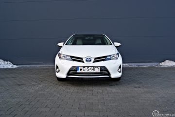 2toyota Auris Touring Sports Hybrid Prestige 360x240