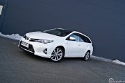 8toyota Auris Touring Sports Hybrid Prestige 180x120