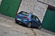 10volkswagen Golf 2.0tdi Dsg Highline 180x120