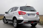 Suzuki SX4 S Cross 3 180x120