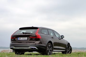 Volvo V90 Cross Country Pro 3 360x240