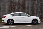 Honda Civic MT Elegance 24 180x120