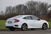 Honda Civic MT Elegance 35 180x120