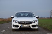 Honda Civic MT Elegance 37 180x120