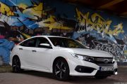 Honda Civic MT Elegance 6 180x120