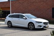 Opel Insignia Sports Tourer 10 180x120