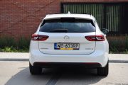 Opel Insignia Sports Tourer 15 180x120