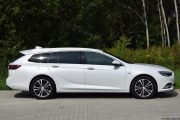 Opel Insignia Sports Tourer 2 180x120