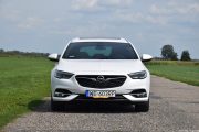 Opel Insignia Sports Tourer 37 180x120