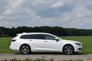 Opel Insignia Sports Tourer 38 180x120