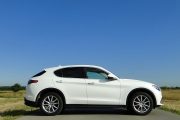 Alfa Romeo Stelvio Super 2 180x120