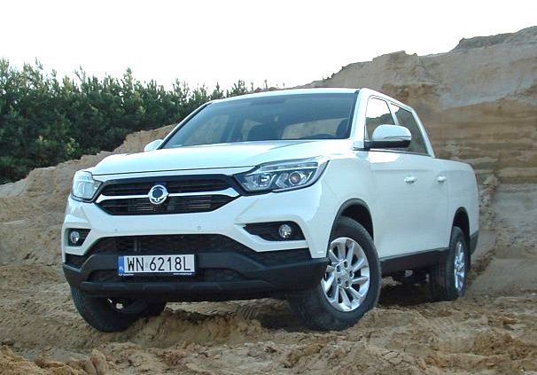 SsangYong-Musso–Grand