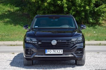 VW-Touareg-V6-TDI-R-Line