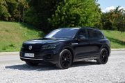 VW Touareg V6 TDI R Line 1 180x120