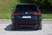 VW Touareg V6 TDI R Line 9 180x120