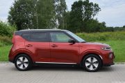 KIA E Soul L 64 KWh 17 180x120