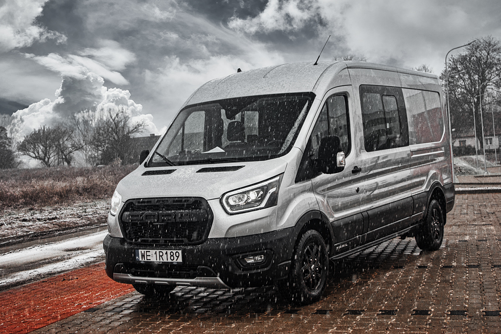 Ford-Transit-Trail-2021