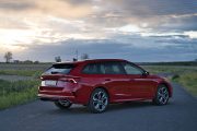 Skoda Octavia RS IV 2 180x120