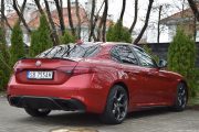 Alfa Romeo Giulia Veloce 11 180x120