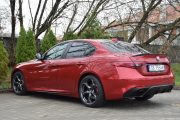 Alfa Romeo Giulia Veloce 15 180x120