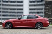 Alfa Romeo Giulia Veloce 41 180x120