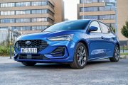 Ford Focus EcoBoost Hybrid ST Line 180x120