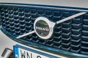 Volvo XC60 T6 Recharge 2023 14 180x120