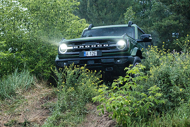 Ford Bronco Outer Banks 2024 38